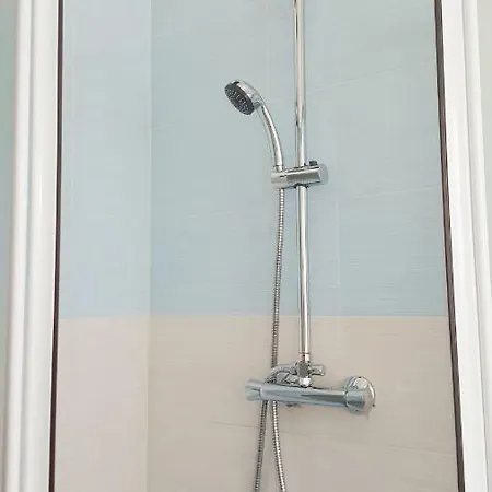 Casa Marina, In Pieno Centro A Pochi Passi Dal Mare E Con Aria Condizionata! Διαμέρισμα