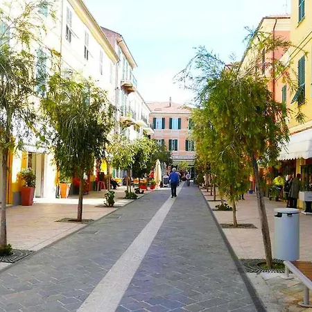 Διαμέρισμα Casa Marina, In Pieno Centro A Pochi Passi Dal Mare E Con Aria Condizionata! *