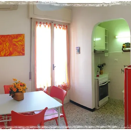 Casa Marina, In Pieno Centro A Pochi Passi Dal Mare E Con Aria Condizionata! * Diano Marina