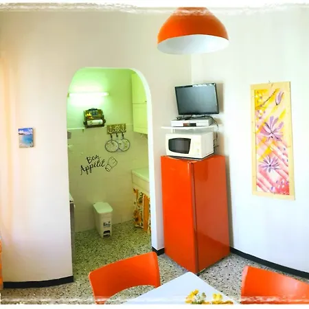 Casa Marina, In Pieno Centro A Pochi Passi Dal Mare E Con Aria Condizionata! * Diano Marina