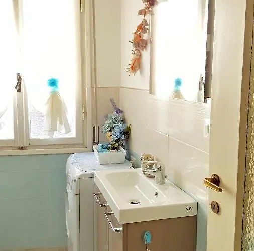 Casa Marina, In Pieno Centro A Pochi Passi Dal Mare E Con Aria Condizionata! Appartement *